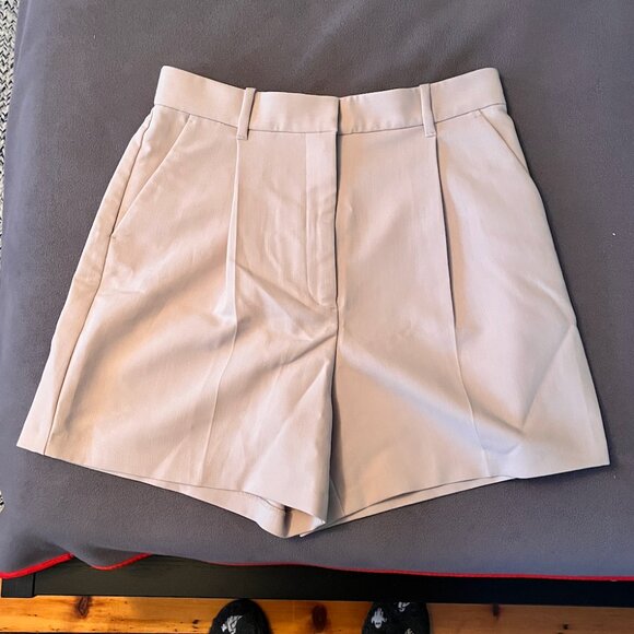 Abercrombie & Fitch Pants - NWT Abercrombie Sloane Tailored Short